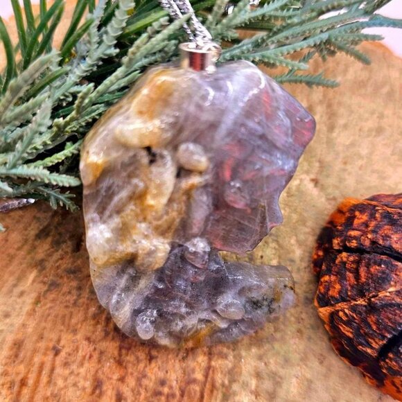 Nature Labradorite Carved Flashy Medusa Big Pendant Necklace - Picture 4 of 10